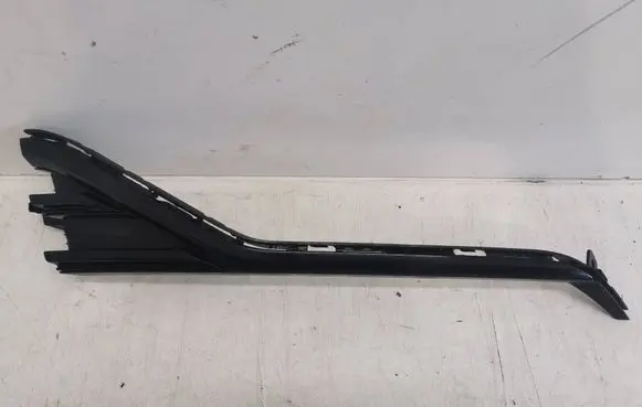 Volkswagen Touareg III Front bumper lower grill 760853598A