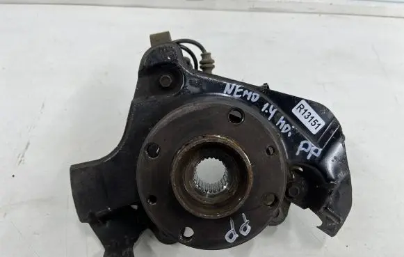 Fiat Qubo Front wheel hub spindle knuckle