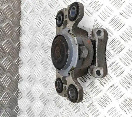 Land Rover Range Rover Evoque L538 Engine mount bracket EJ327M121AD