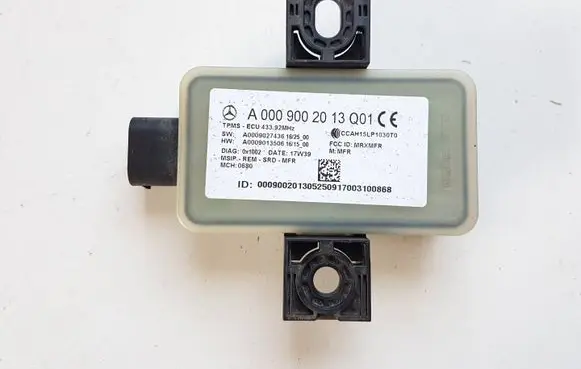 Mercedes-Benz E W213 Tire pressure control unit A0009002013