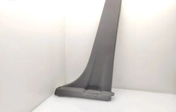 (B) pillar trim (bottom)