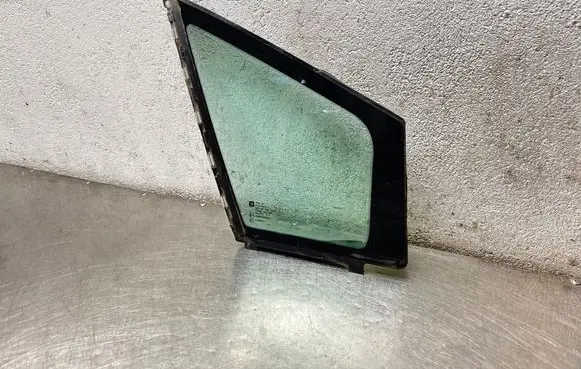 Opel Meriva B Rear side window DOT904AS2M504 43R000262 E000251