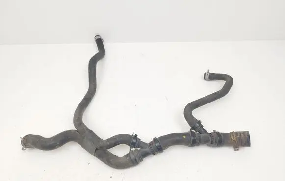 Engine coolant pipe/hose