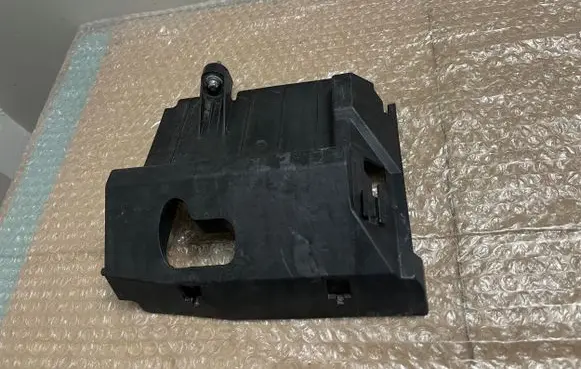 Mercedes-Benz CLA C118 X118 Battery box tray cover/lid A2475411000