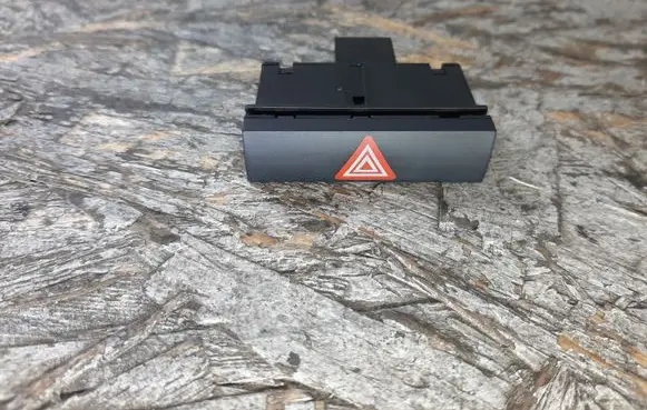 Audi A6 S6 C6 4F Hazard light switch 4F0941509