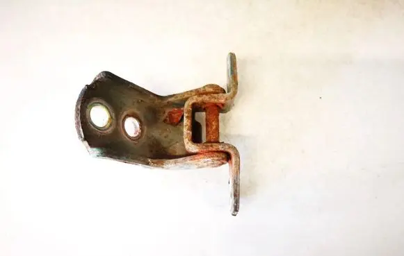 Nissan Almera Front door upper hinge