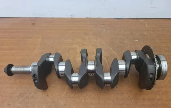 Nissan X-Trail T30 Crankshaft AE040 390