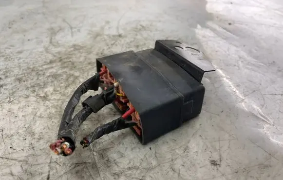 Hyundai Getz Other relay 952301c710 952703a005