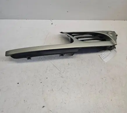Renault Scenic I Front bumper upper radiator grill 7700834201