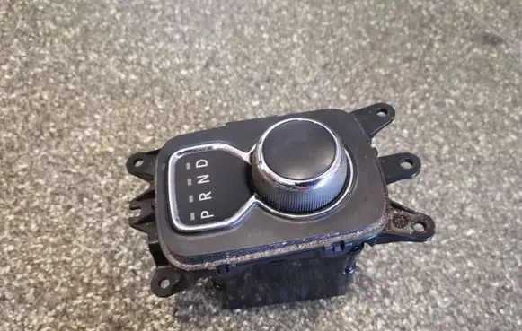 Gear shifter/selector