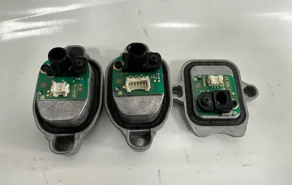 BMW 3 F30 F35 F31 LED ballast control module 202484199660