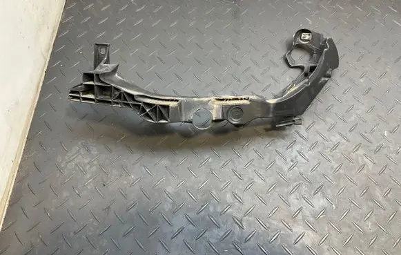 BMW 3 E92 E93 Headlight/headlamp mounting bracket 7227925