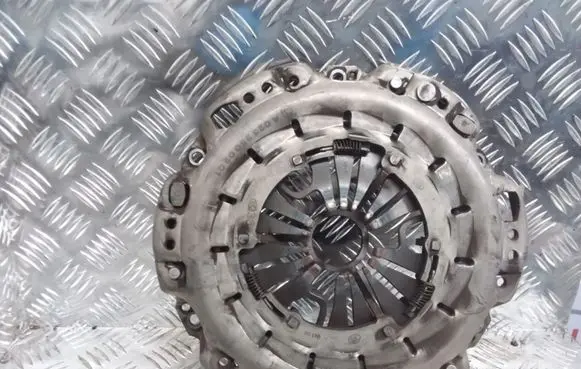 Mercedes-Benz Sprinter W906 Pressure plate A0232500201