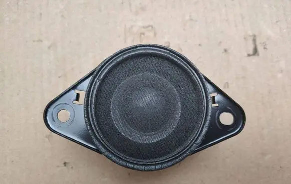 Toyota Sienna XL30 III Panel speaker 20010-F101