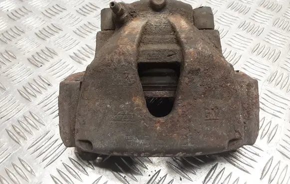 Opel Zafira B Front brake caliper 9824