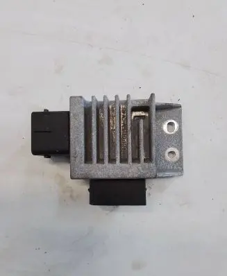 Renault Master III Glow plug pre-heat relay 271203982R 00657606 20C22
