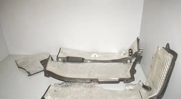 BMW 2 F45 Other engine bay part 7290814 7290813 7320093