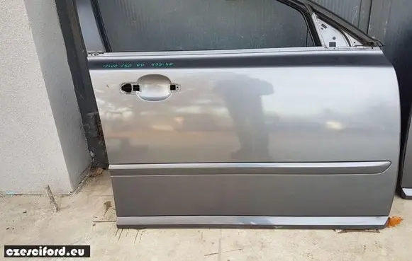 Volvo V50 Front door