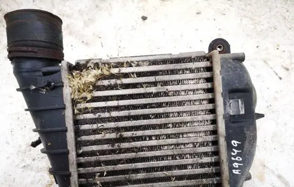 Skoda Octavia Mk1 (1U) Intercooler radiator 1j0145803b