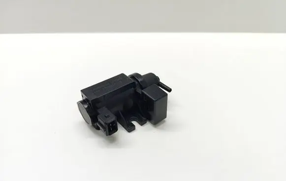 BMW 5 E60 E61 Turbo solenoid valve 7796634 779663403 11747796634