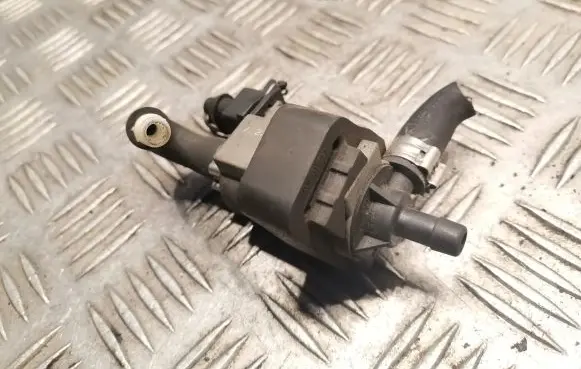 Porsche Cayenne (9PA) Turbo solenoid valve 72268701