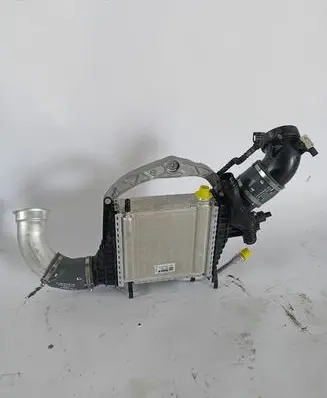 Mercedes-Benz GLE W167 Intercooler radiator A2640905300