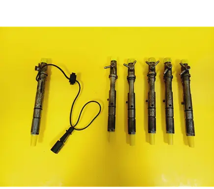 Fuel injector