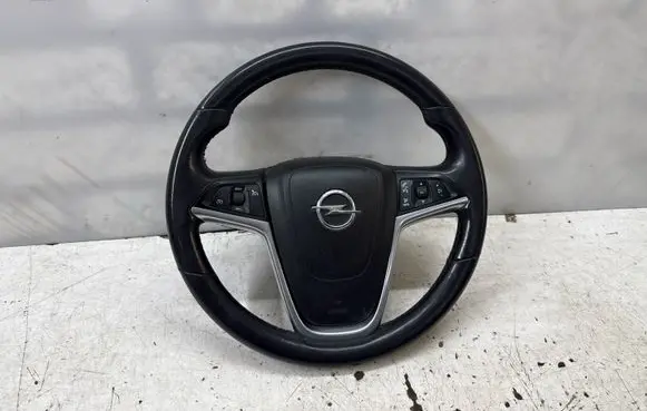 Opel Insignia A Steering wheel 6099290