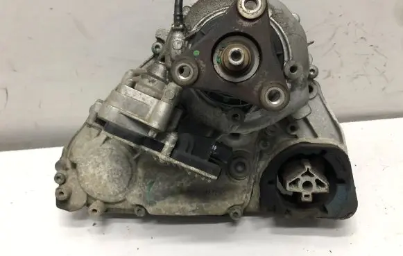 BMW X5 E70 Gearbox transfer box case 7643758 5A371E1