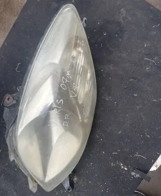 Toyota Yaris Headlight/headlamp 89900736 811100D120