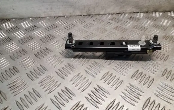 Opel Insignia A Seat belt adjustment rail 13577246