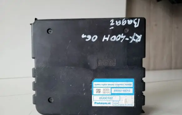 Lexus RX 330 - 350 - 400H Brake system control unit/module 8968048010