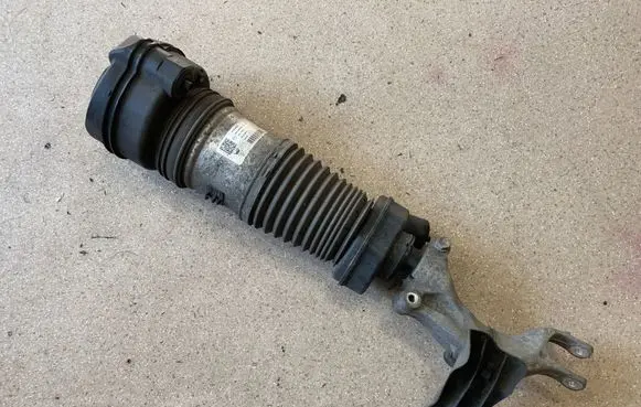Porsche Cayenne (9Y0 9Y3) Front shock absorber/damper 9Y0616039C
