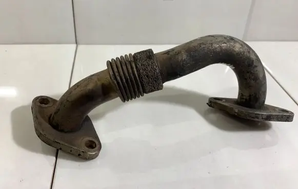 Ford Galaxy EGR valve line/pipe/hose 038131521E