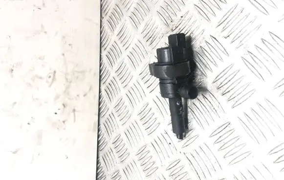 Vacuum valve