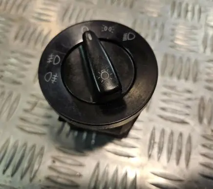 Volkswagen PASSAT B5 Light switch 1C0941531A