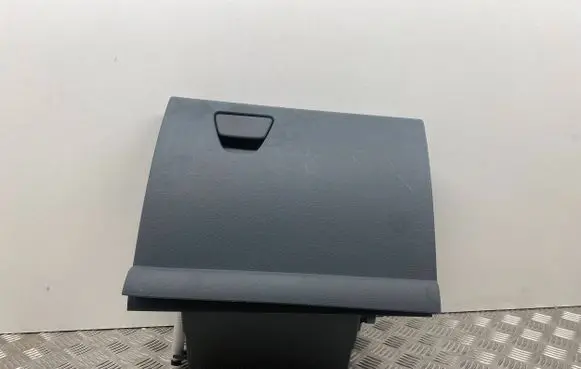 Ford C-MAX II Glove box set AM51R06044AGW