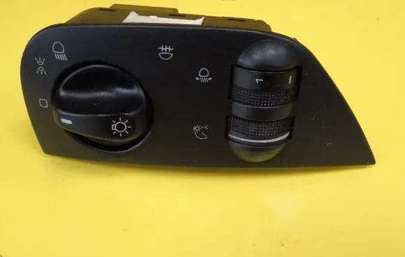 Seat Ibiza III (6L) Light switch 6K1941531B