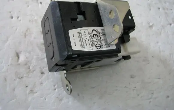 Toyota Corolla Verso AR10 Ignition lock 626399000