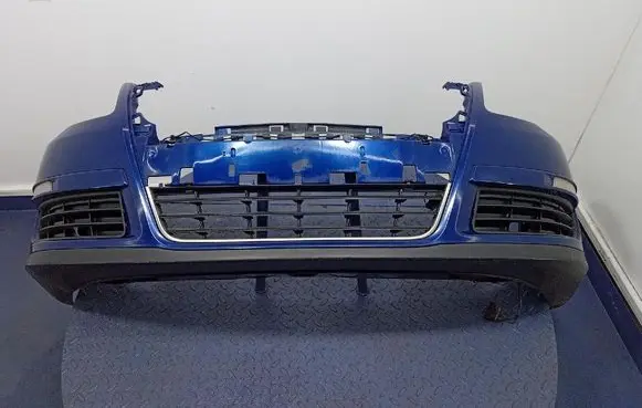 Volkswagen PASSAT B5.5 Front bumper 3C0807221A