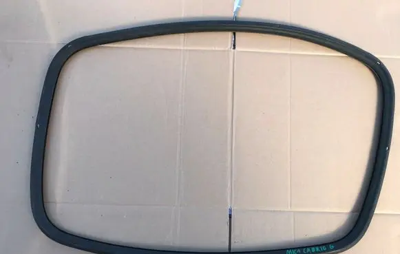 Volkswagen Golf I Rubber seal tailgate window/glass 