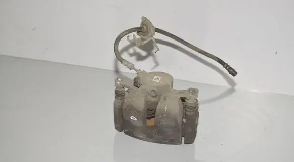 BMW 1 F40 Front brake caliper 6860266 34116860266