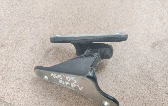 Mercedes-Benz A W169 Front door upper hinge