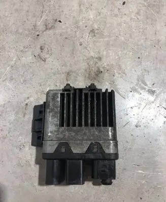 Volkswagen Transporter - Caravelle T5 Coolant fan relay 7H0919506B