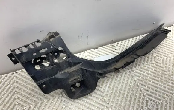 BMW 3 G20 G21 Rear bumper mounting bracket 7469365