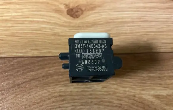 Ford Focus Airbag deployment crash/impact sensor 3M5T14B342AB 131207