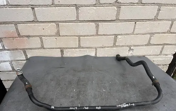 Mercedes-Benz E W211 Engine coolant pipe/hose A2115000572