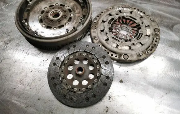 Mercedes-Benz Vaneo W414 Clutch set kit B17401800 A0002521305 A0002520911