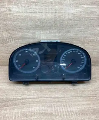 Volkswagen Caddy Speedometer (instrument cluster) 2K0920841A