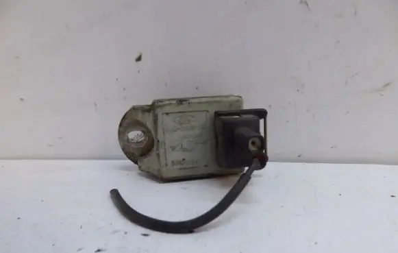 Ford Escort Ignition amplifier control unit 93AB-12A019-AA